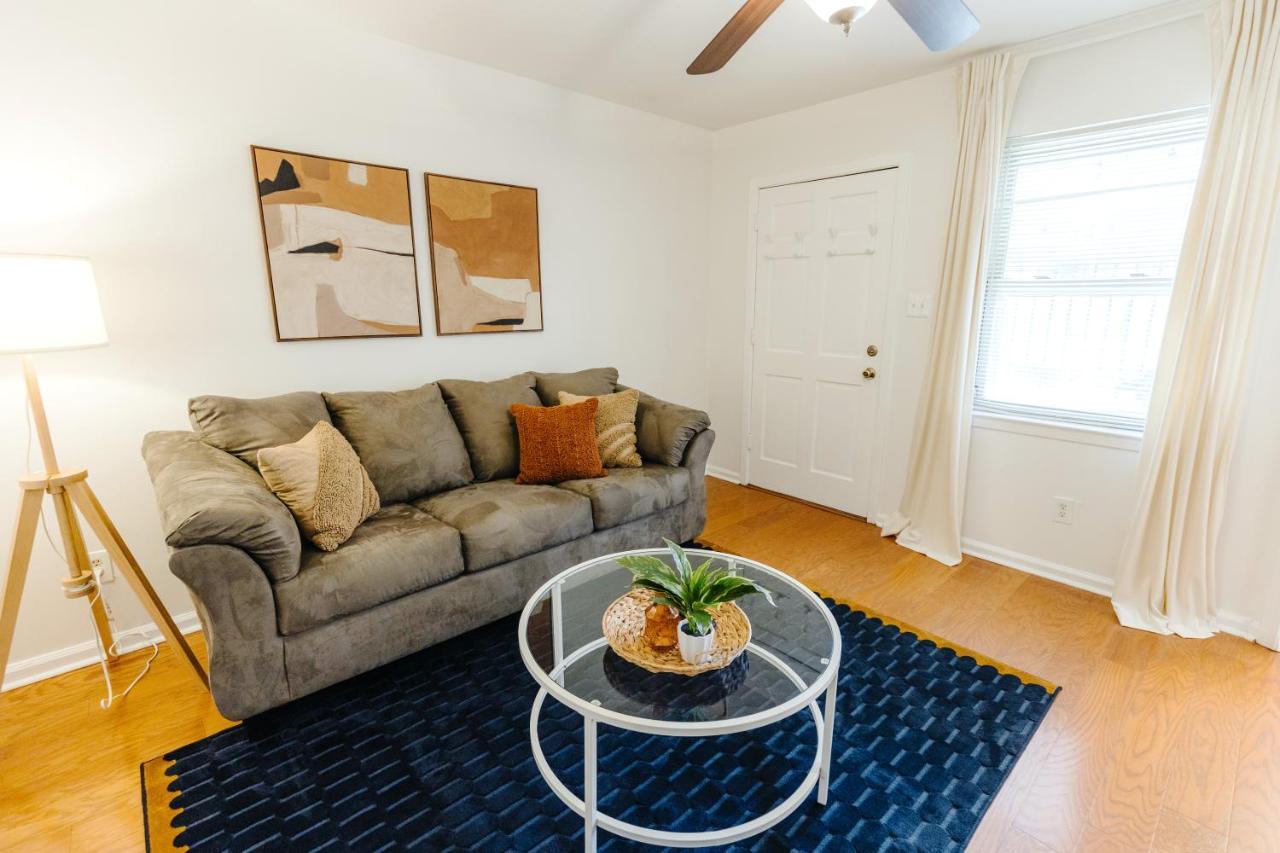 Centrally Located 2Br Overton Square Unit 2 Fast Wifi Free Parking Yes Pets Memphis Luaran gambar